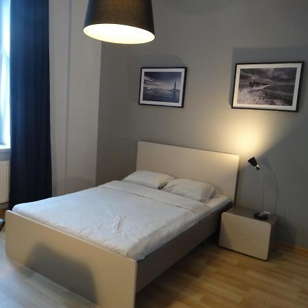 One More Night Apartment, Poznan Old Town エクステリア 写真